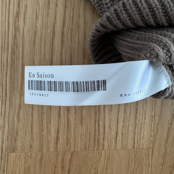 En Saison Sweater Pullover with shoulder pads Size: XS - Picture 6 of 10